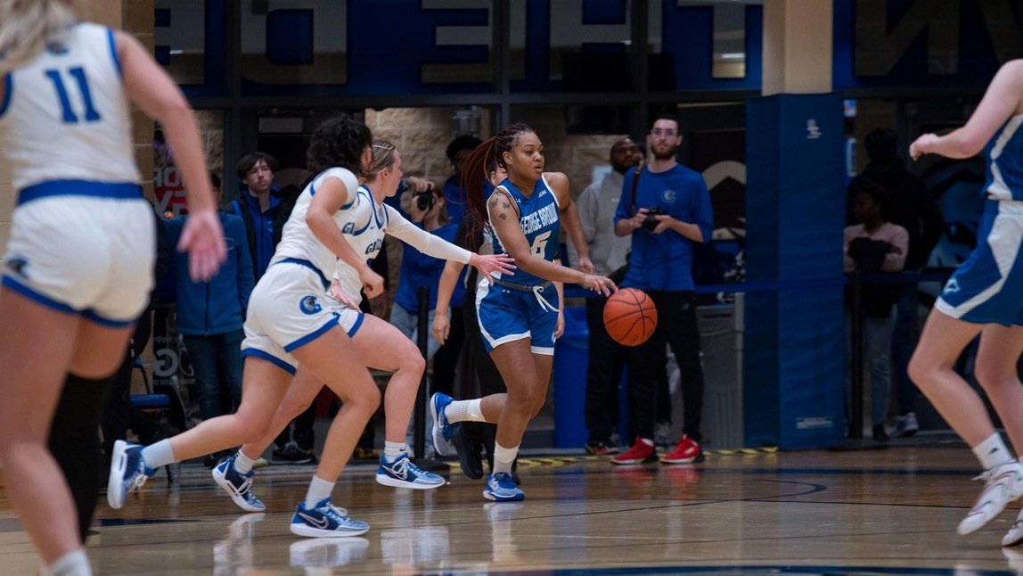 HUSKIES DROP SEASON OPENER IN OT